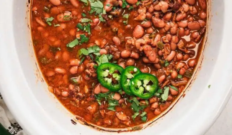 Slow Cooker Mexican Beans: A Flavorful and Beginner-Friendly Dish