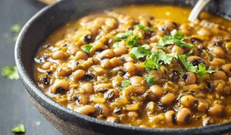 Curried Black Eyed Peas with rice and naan bread