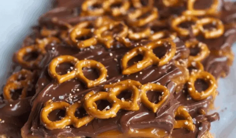 salted-chocolate-and-caramel-pretzel-bars-featured